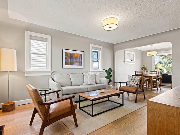 3rd image of 10741 70th Ave NW