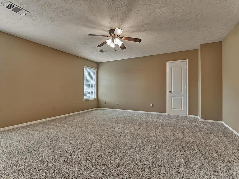 6615 Haughton Dr — Photo 37