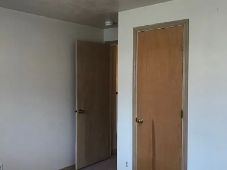 787 Meadows Dr #2 — Photo 7