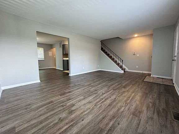 2nd image of 3097-3107 Silver Rock Dr #3097