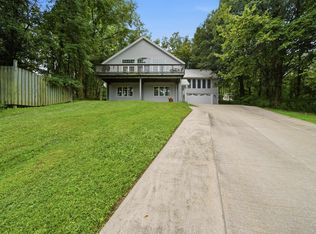 447 Pleasant View Cir, Dahinda, IL 61428