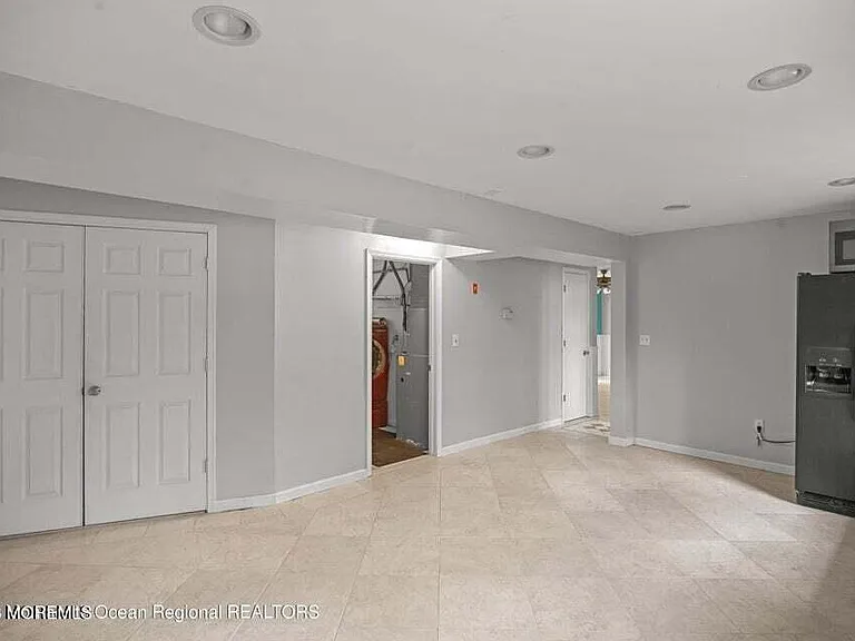 46 Walter Dr — Photo 19