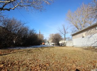 289 2nd Avenue E, Shaunavon, SK S0N 2M0