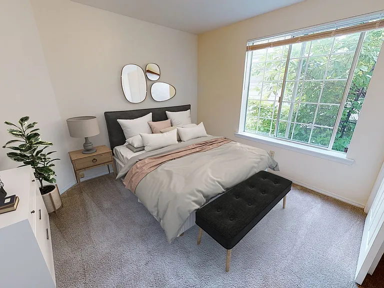 5307 Live Close To University Village And Uw! — Photo 37
