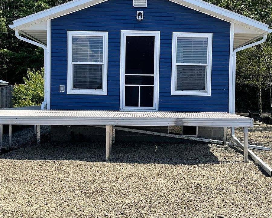 1st image of 2564 Lake Shore Dr