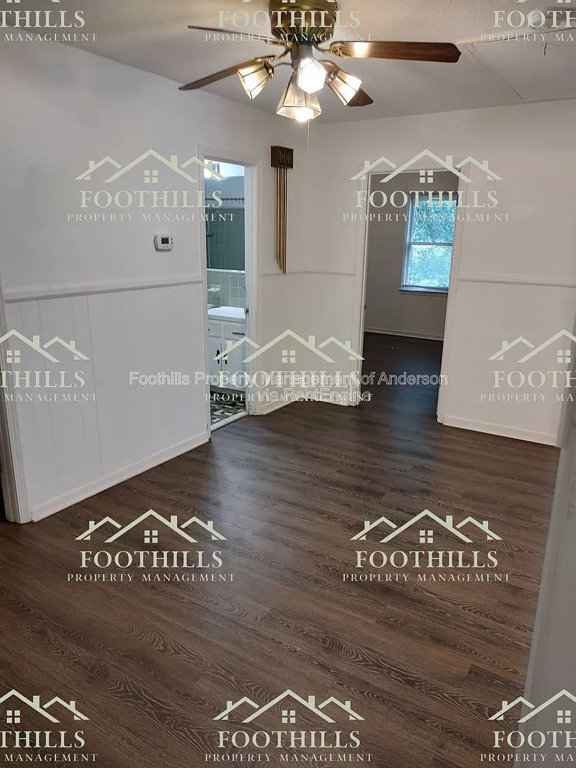 2 bed, 1.0 bath, 1000 sqft, $995 — Photo 4