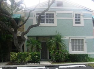 12267 Lake Loop Rd, Fort Lauderdale, FL 33330