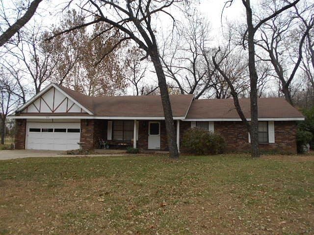 1st image of 1762 Woodland View Dr