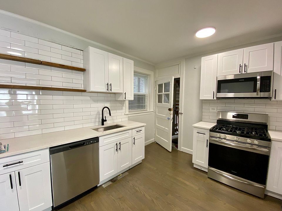 1st image of 5319 S Hoyne Ave #1F