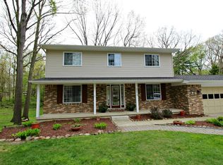 5273 Conestoga Dr, Flushing, MI 48433