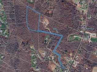 17 Strawberry Ln, Westport, MA 02790