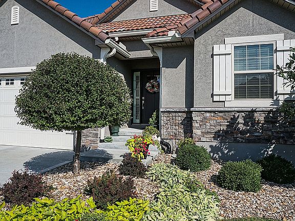 3rd image of 1510 SW Antiquity Dr