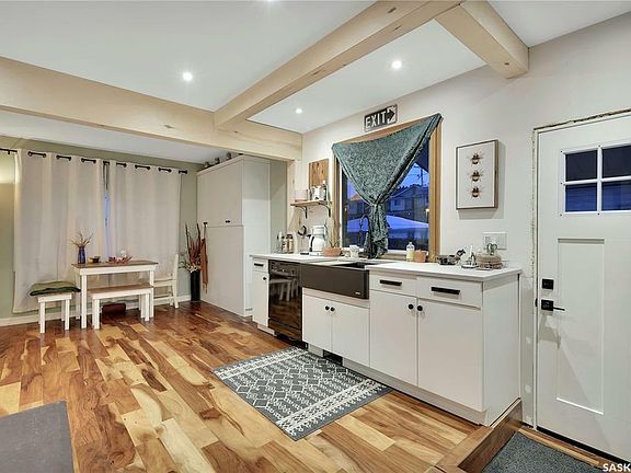 4th image of 1113 Grey St