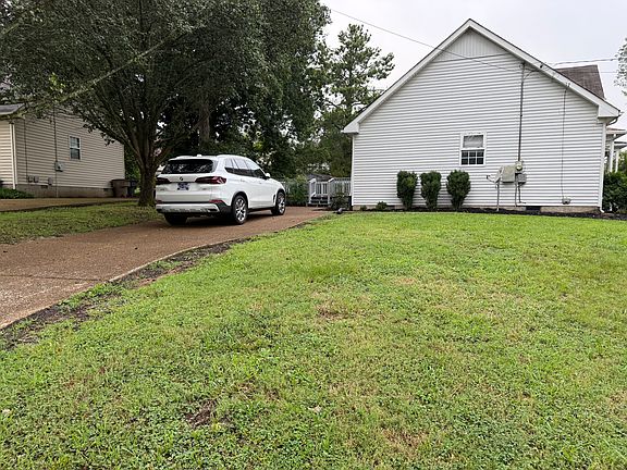 2nd image of 3010 Chelsea Way