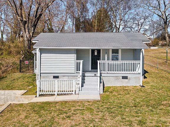 2nd image of 902 McAdoo St