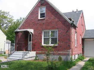129-131 Birdsey St, Bridgeport, CT 06610