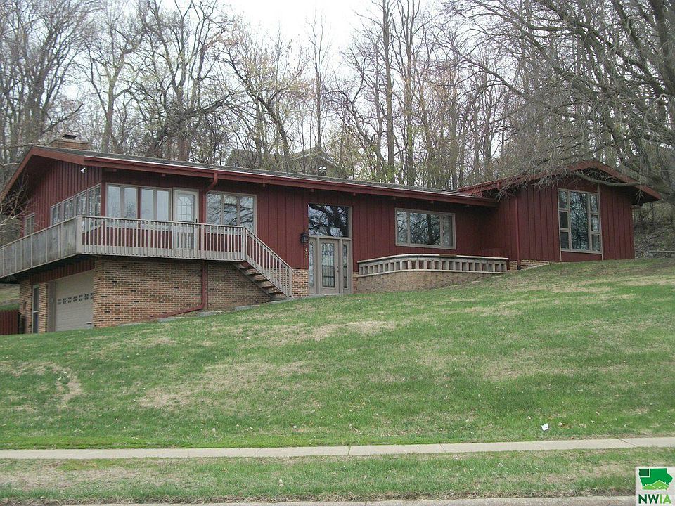 607 W Bluff St, Cherokee, IA 51012 Zillow