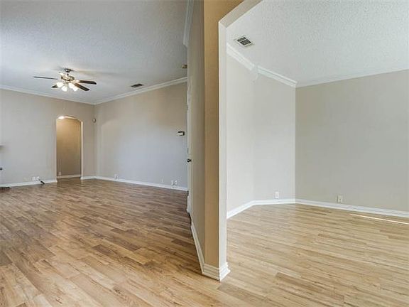 2nd image of 1001 Blackwell Dr