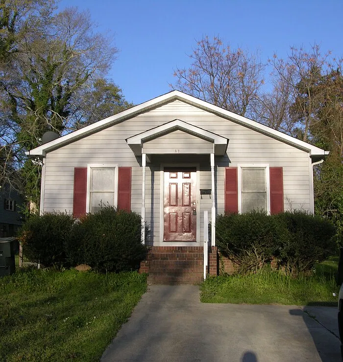 3 bed, 2.0 bath, $1,350 — Photo 1