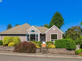 5725 Windfield Loop, Lake Oswego, OR 97035