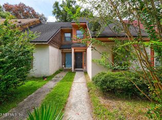 7640 Melissa Ct N, Jacksonville, FL 32210