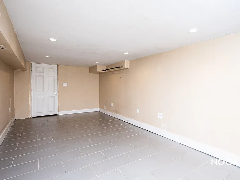 1299 Greene Ave #1R — Photo 17