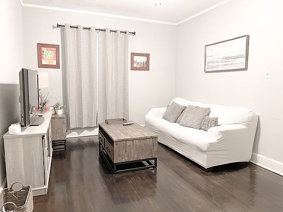 2nd image of 128 Stonewall St #1