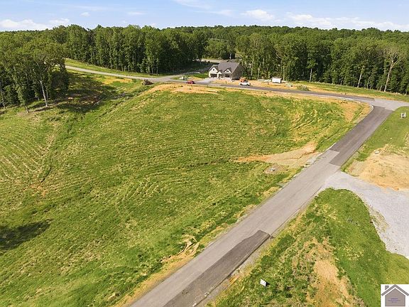 4th image of 766 Eagle Point Dr