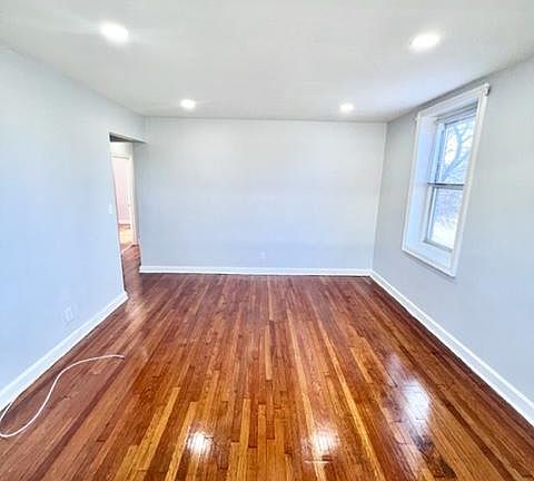 4th image of 162 Park Ave APT G3