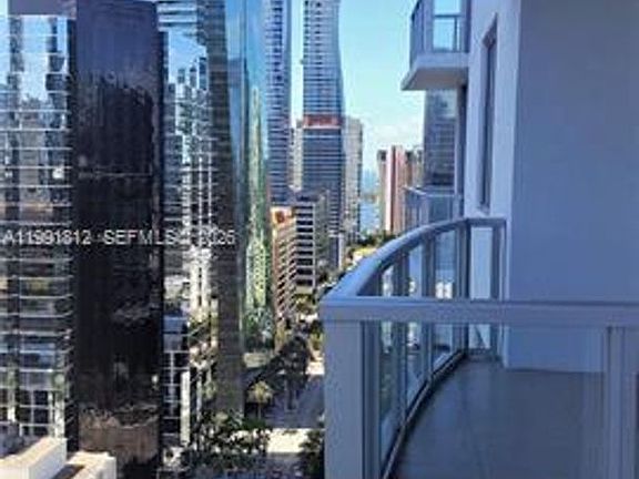 3rd image of 1060 Brickell Ave APT 2403