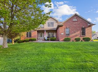 2801 Vrooman Ct, Bloomington, IL 61704