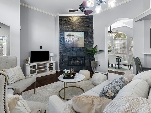 4th image of 2316 Vetchling Cir