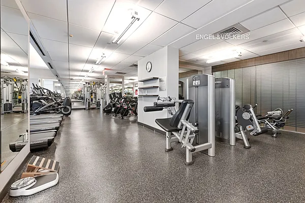 Rented by Engel & Völkers New York City | media 23