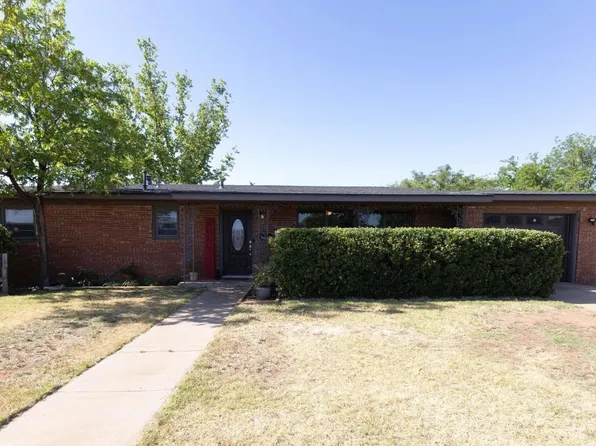 1306 E Lons St, Brownfield, TX 79316