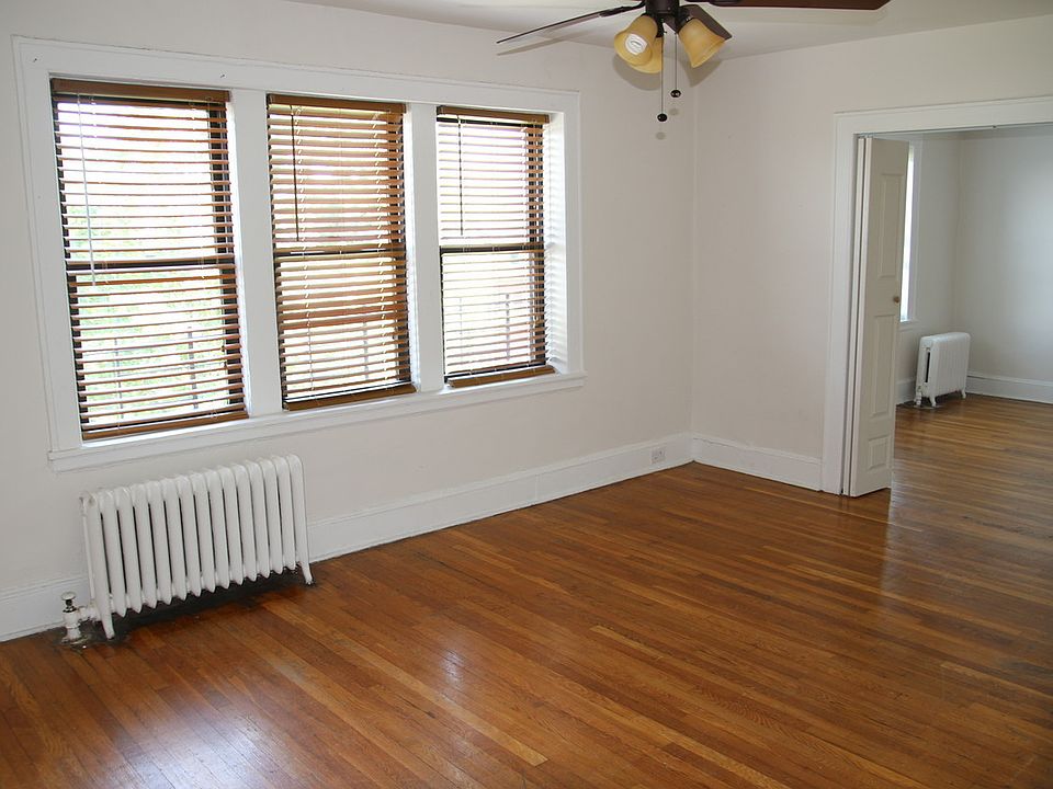 1st image of 2052 31st St APT D2