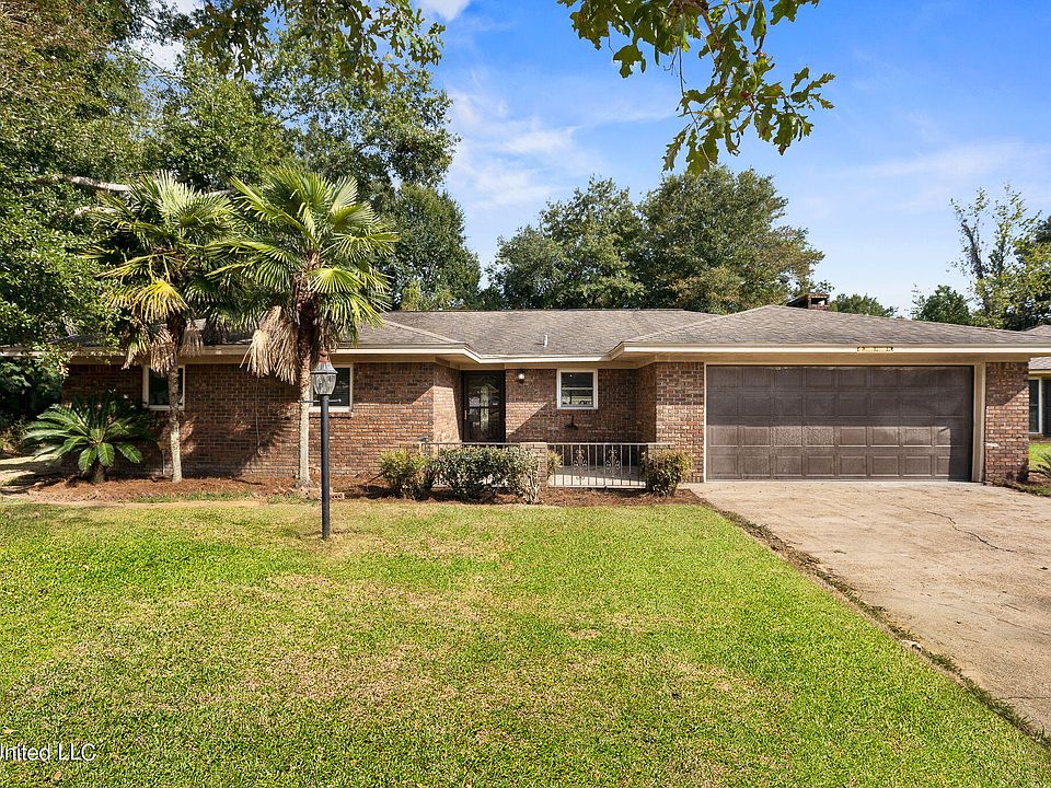 1st image of 15377 Mimosa Dr
