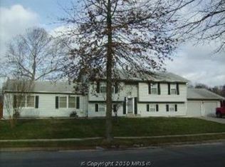 868 Derby Farms Dr, Severn, MD 21144