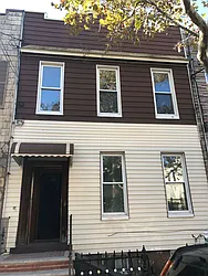 2039 Linden Street  image 1 of 2