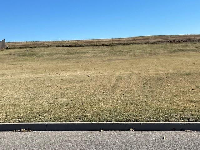1st image of 119 Riverview Dr #10