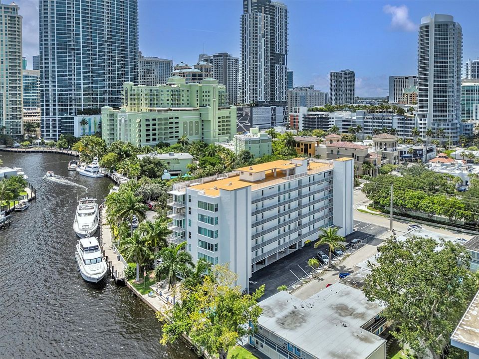 1st image of 800 SE 4 Street #405