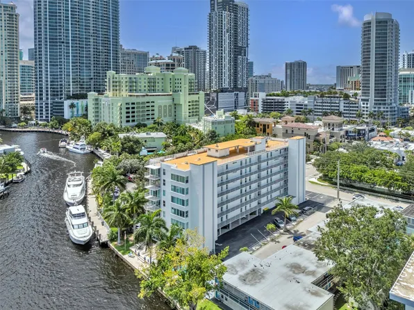 800 SE 4 Street #405, Fort Lauderdale, FL 33301