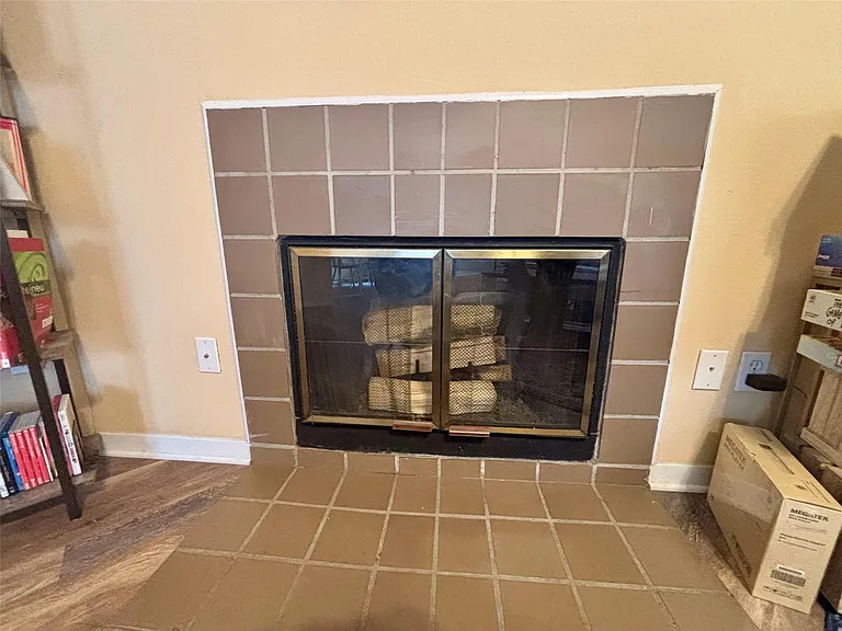 915 W 23rd St #206 — Photo 7