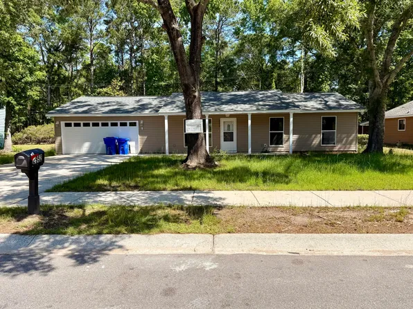 2952 Nantuckett Ave, North Charleston, SC 29420