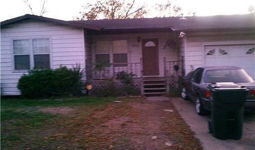 1st image of 3933 Bradford Dr