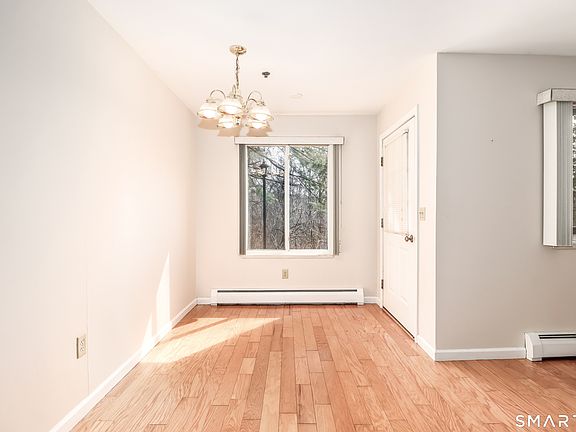 4th image of 28 Rollingwood Drive #28