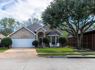 1706 Hollow Creek Ct, Garland, TX 75040