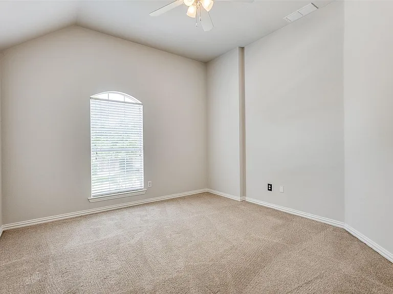 5901 Norfolk Ln — Photo 17