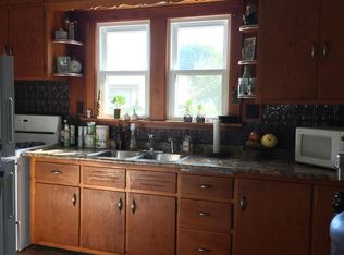 114 1st St, Granville, IL 61326