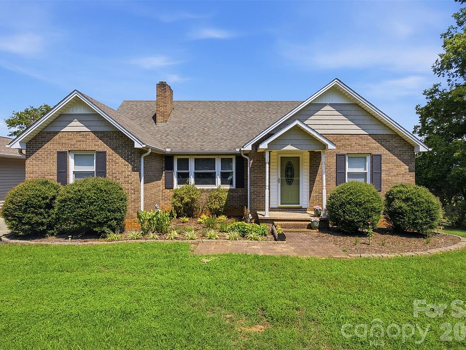 1st image of 2106 Polkville Rd