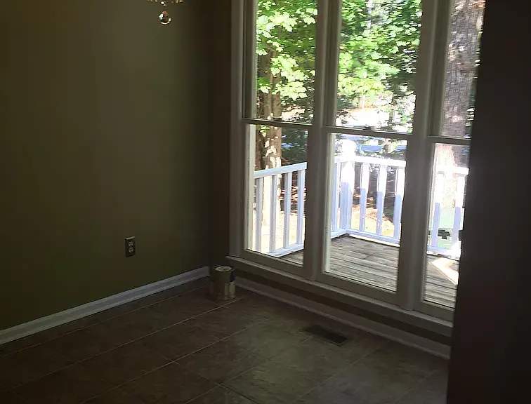 1617 Claiborne Ct — Photo 4